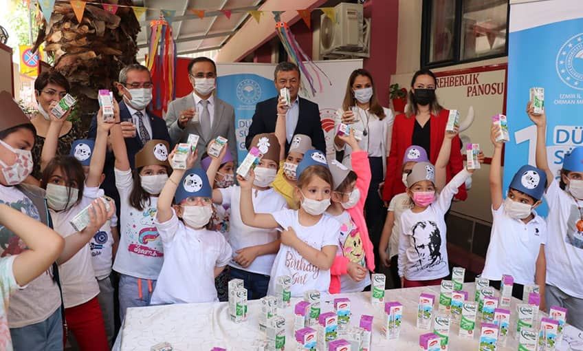 Dünya Süt Günü Miniklerin Coşkusuyla Kutlandı