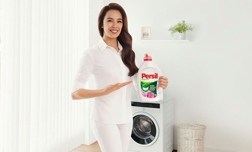 Azra Akın ile tanıtım