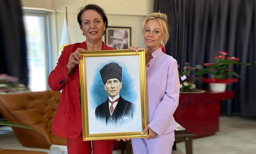 İGC’de devir teslim