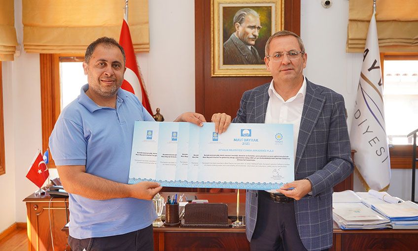 Ayvalık'a 2 mavi bayrak daha