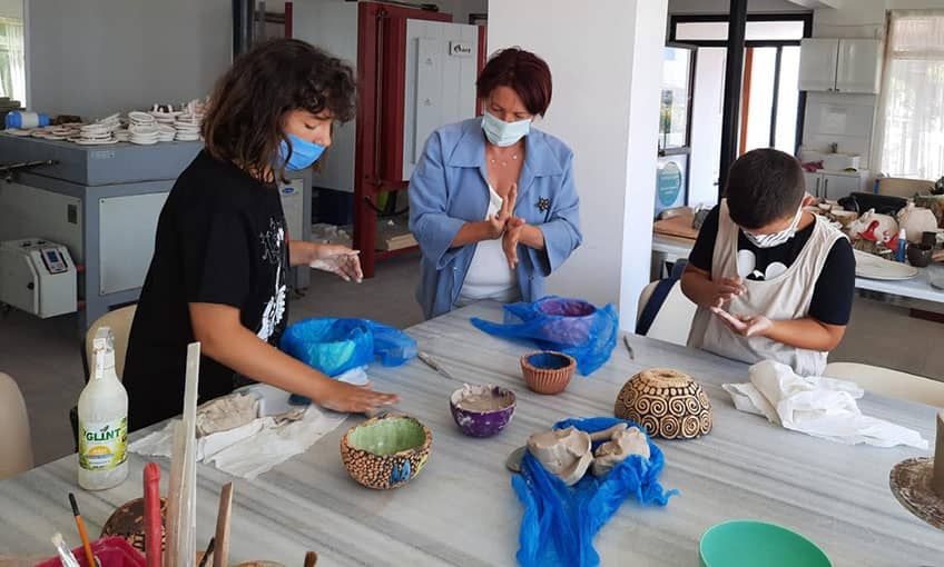 Karaburun’da çocuklara sanat dolu tatil