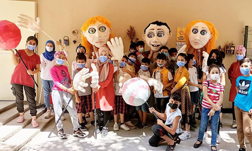 Küçük Amal’ı, İzmir’de 6 göçmen çocuk kuklası karşılayacak...