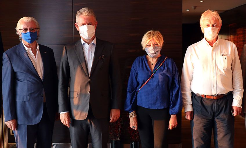 Tekrar kapanmamak için AŞI KARTI