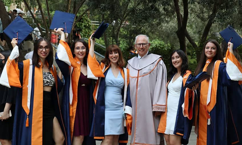 inci’ konseptli mezuniyet