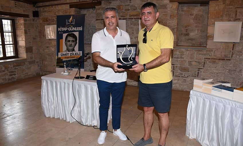 Zileli, Kuşadalı okurlarıyla buluştu