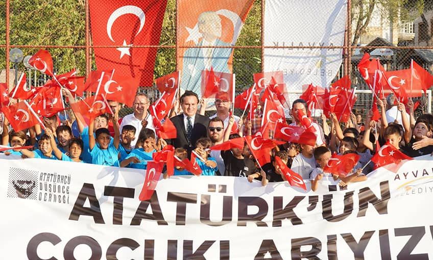 Atatürk Kupası'nda dostluk kazandı