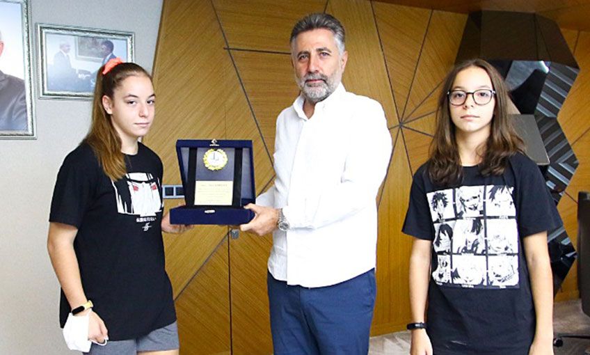 Bayraklı'nın gururuna sahip çıktı