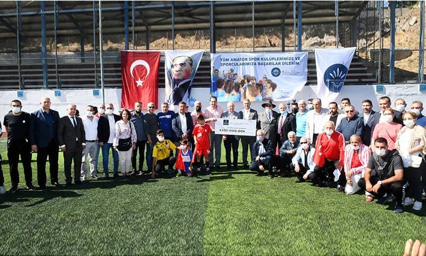 Karabağlar'da amatör spor kulüplerine coşkulu açılış