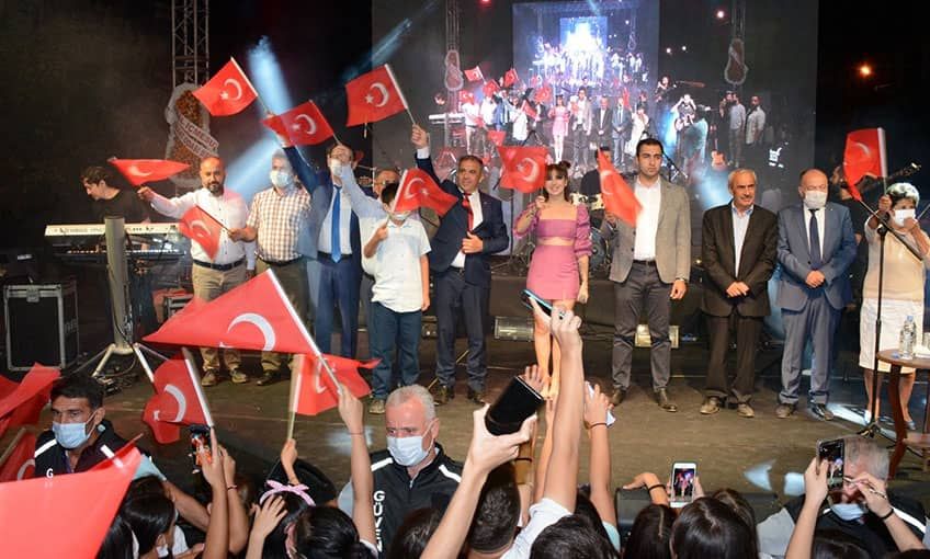 Kurtuluş Gününe coşkulu kutlama