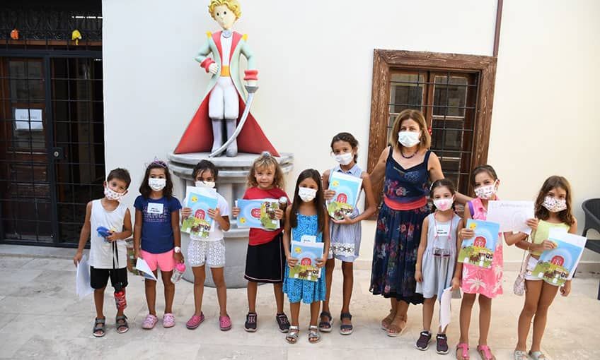 Çocuklara kitap sevgisi kazandırıyor