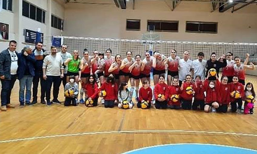 Sultanlar koptu geliyor