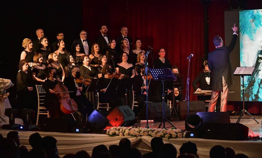 Nalkesen, şarkılarıyla anıldı