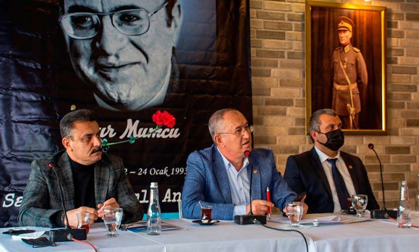 Dikili Uğur Mumcu’yu andı