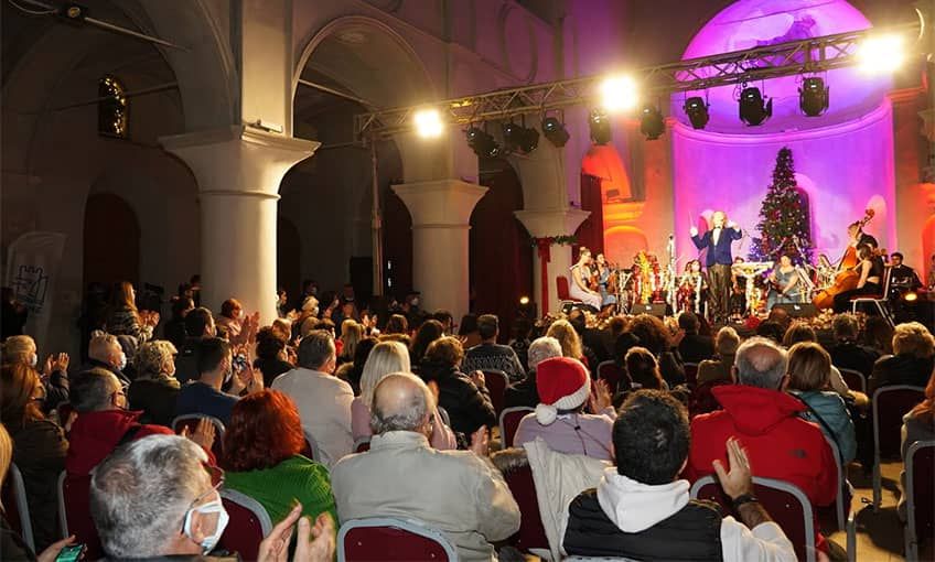 Çeşme 2022’ye böyle “merhaba” dedi