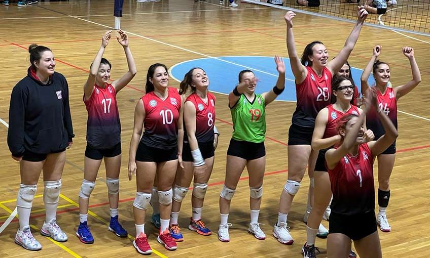 Playoff’a göz kırpıyor