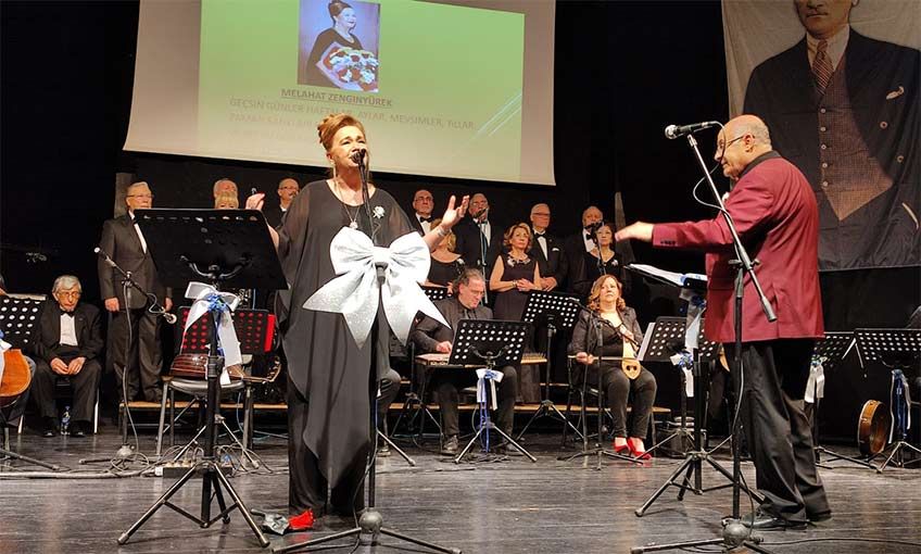 Smyrna Korosu’ndan harika konser