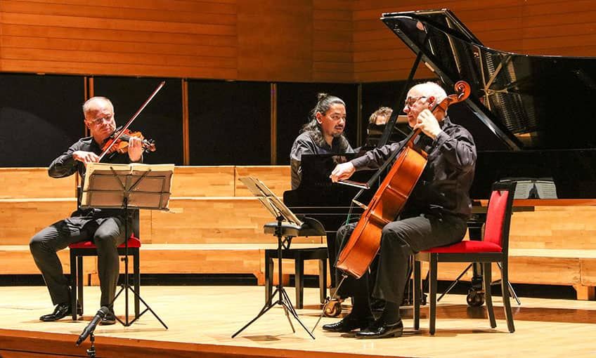 yeni yıldaki ilk konserlere büyük ilgi