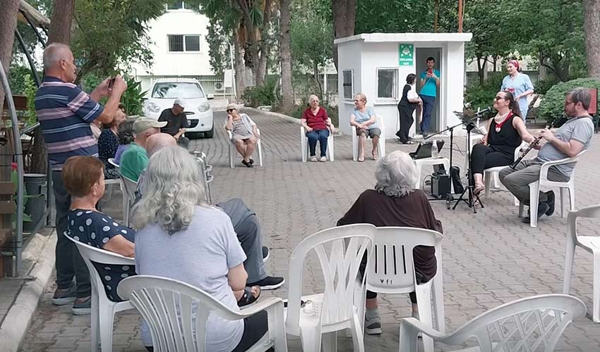 Dansın iyileştirici gücü “Dans Yeniden” ile İzmir’e yayılıyor