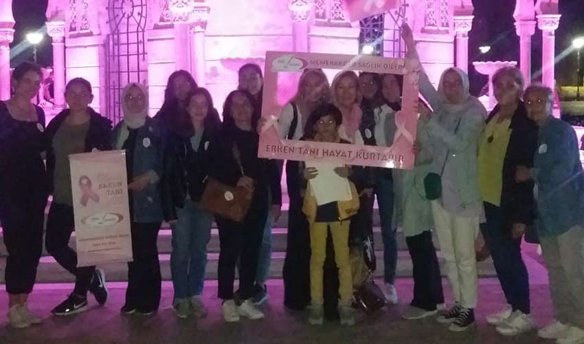 Her yer Pembeye boyandı