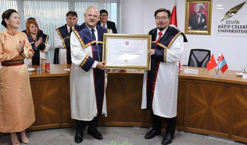 Gombojav'a Fahri Doktora Unvanı