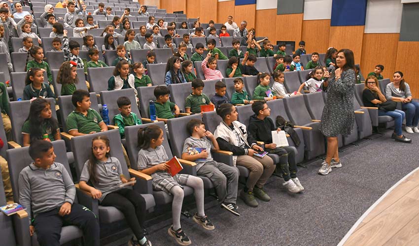 Çocuklar, Yıldız Kenter’de yazarlarla buluşuyor