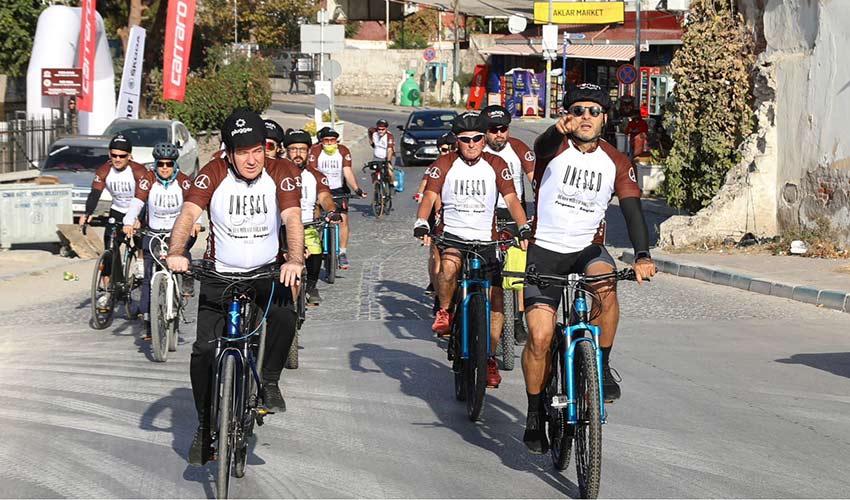 UNESCO Dünya Mirası Yolunda Bisiklet Turu'nun 8. Bergama'dan start aldı