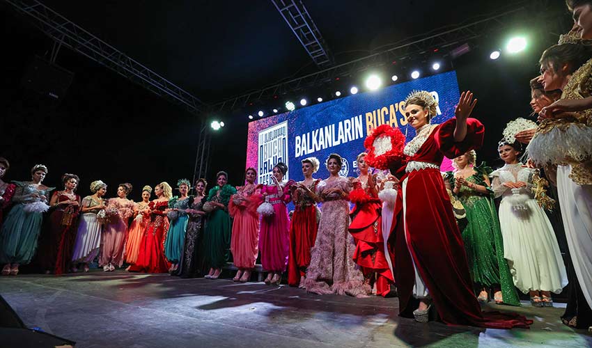 Buca’da coşkulu Balkan Festivali