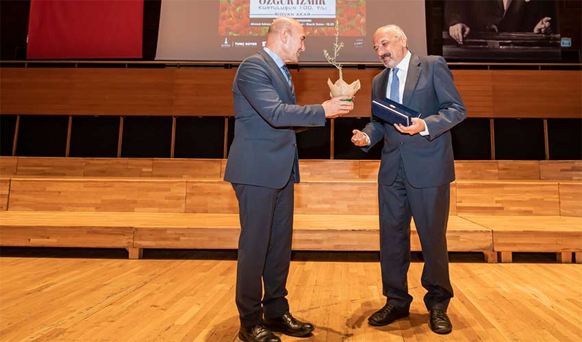 Atatürk bu savaşı bizler barış içinde yaşayalım diye kazandı