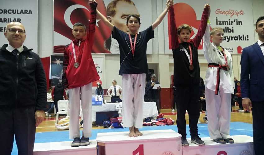 Bayraklılı sporculardan 3 madalya daha