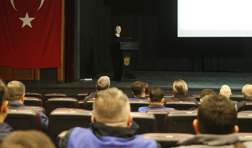 Konak Zabıta personeli, depreme hazır