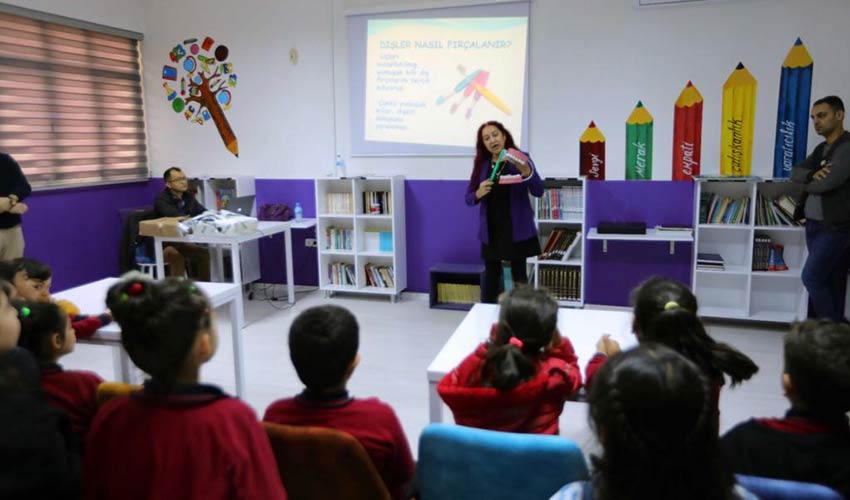 Çocuklara ağız ve diş sağlığı dersi