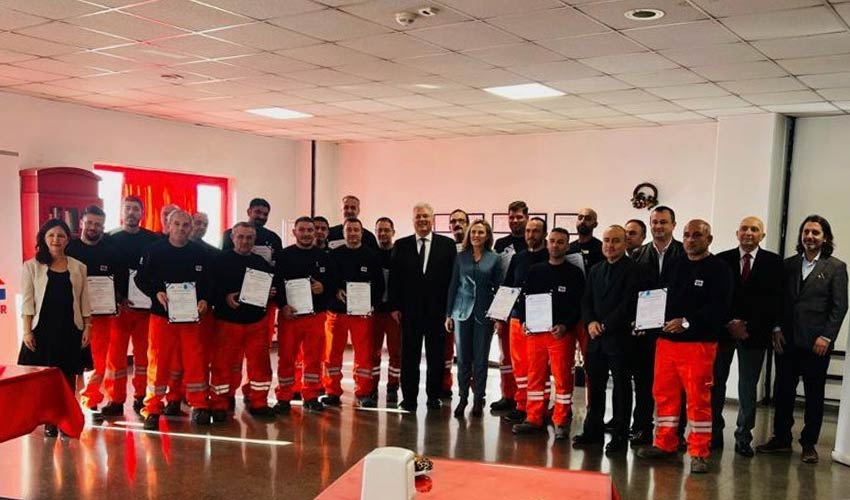 İzmir Metro’nun 26 personeli daha yeterlilik belgesini aldı