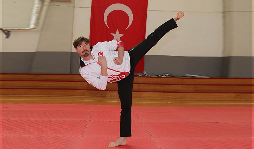 Taekwondo Antrenörü Türkiye Şampiyonu