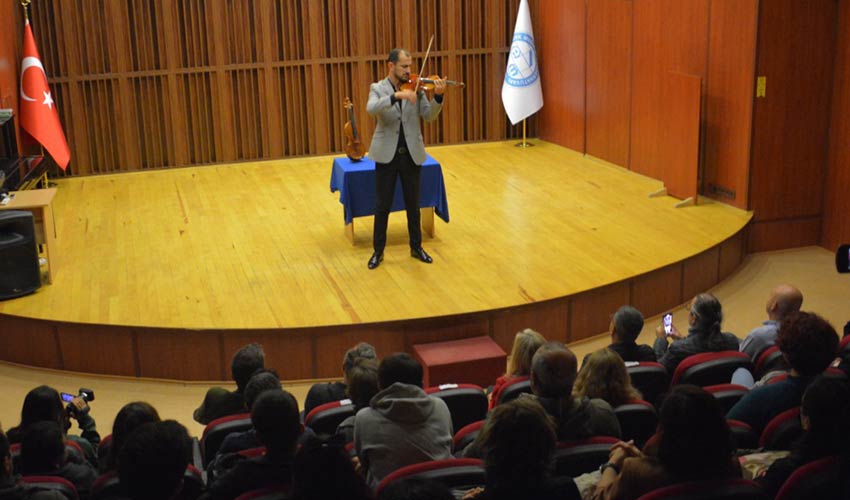 Ü DTMK’de “Keman Resitali”