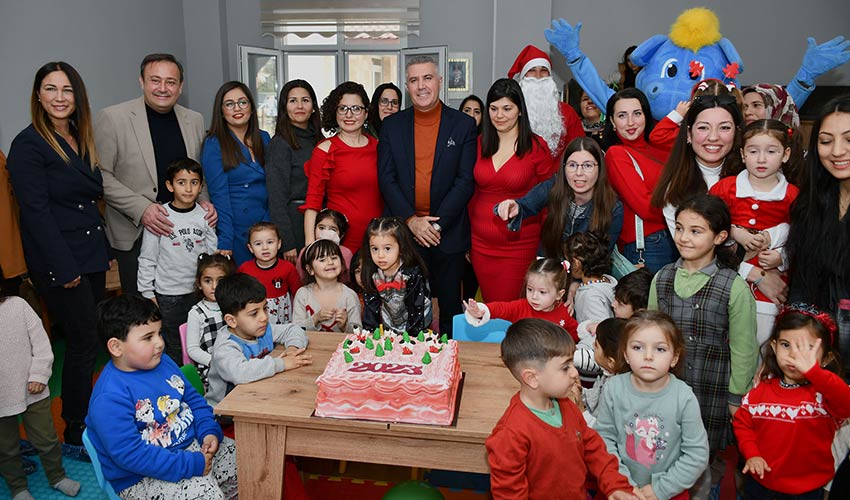 Anne Baba ve Çocuk Merkezi'nde Yeni yıl coşkusu