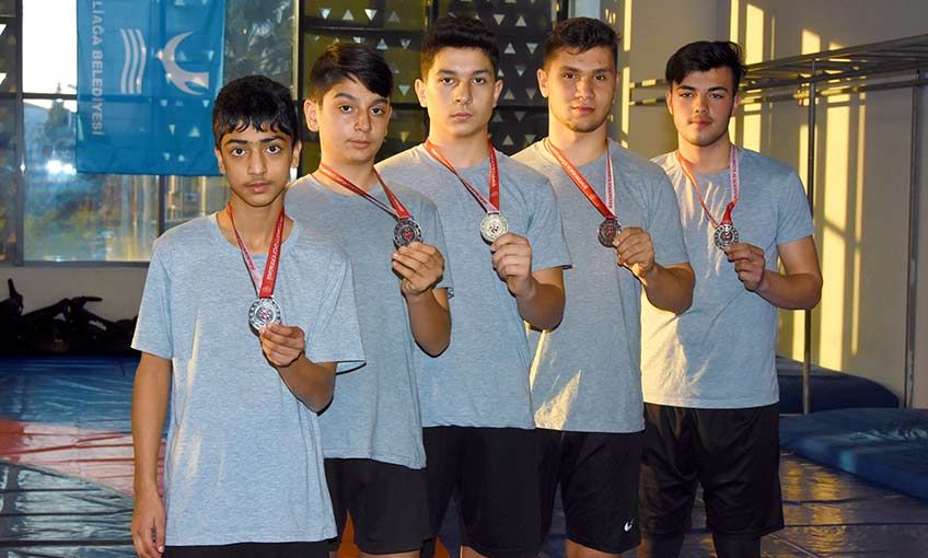 Geleceğin Güreşçileri Aliağa’da