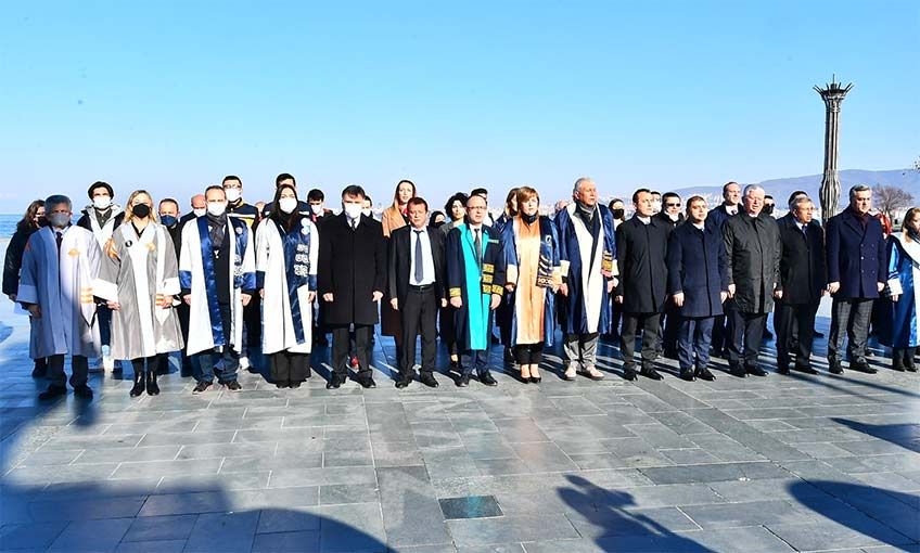 İzmir'de Tıp Bayramı kutlandı