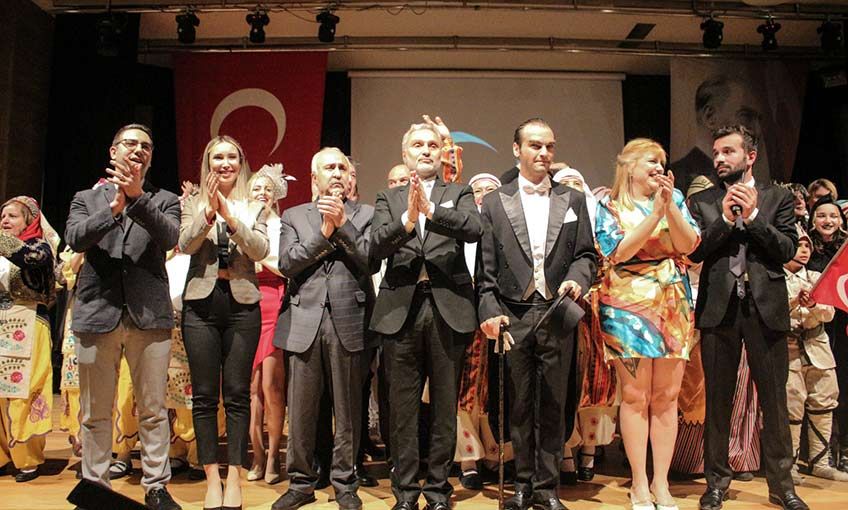 ‘Bir Ulusun Doğuşu’ canlandırıldı