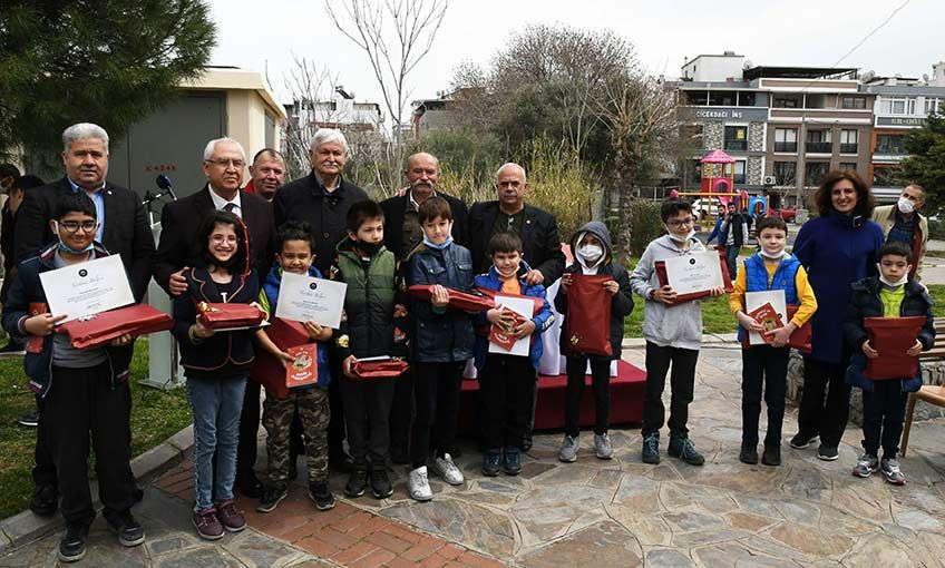 En çok kitap okuyan öğrenciler ödüllendirildi