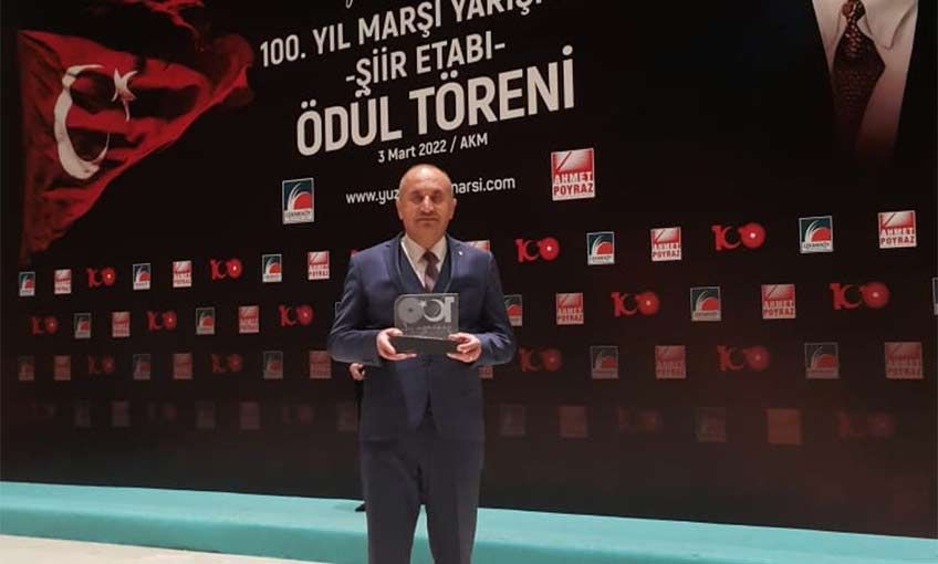 Gökkaya'nın şiiri ilk yüzde