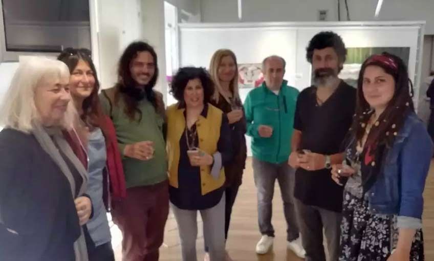 Foça’da, Dünya Sanat Günü sergisi