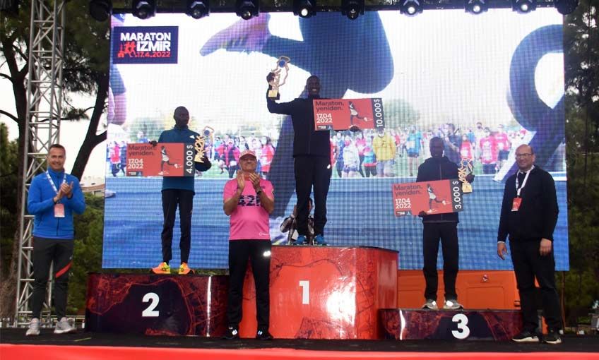 Maratoncular ödüllendirildi