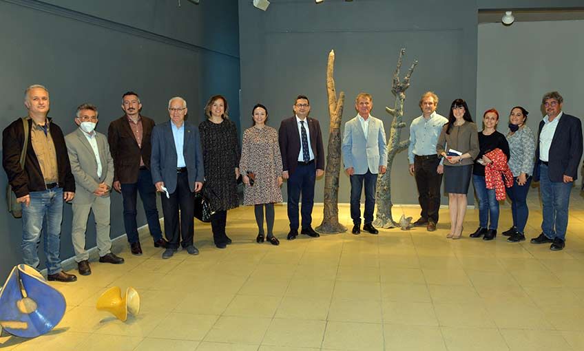 Ustalara Saygı: Seramik Sergisi açıldı