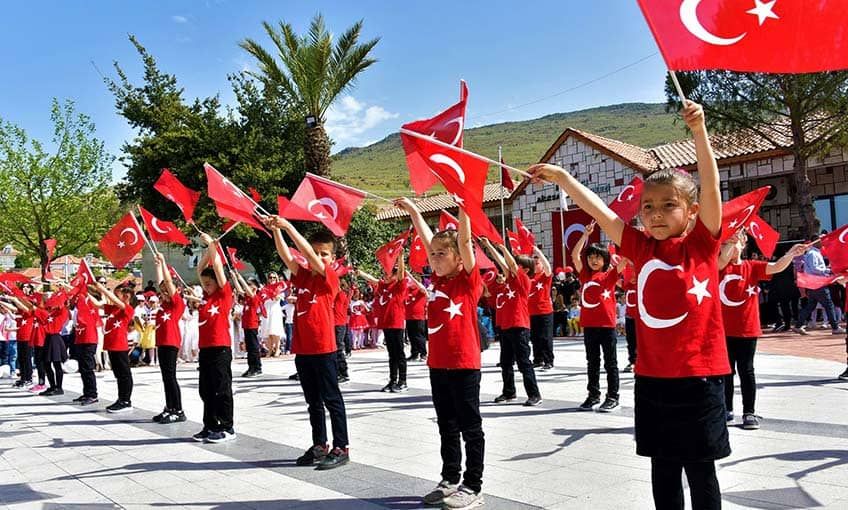 Aliağa’da 23 Nisan Coşkusu