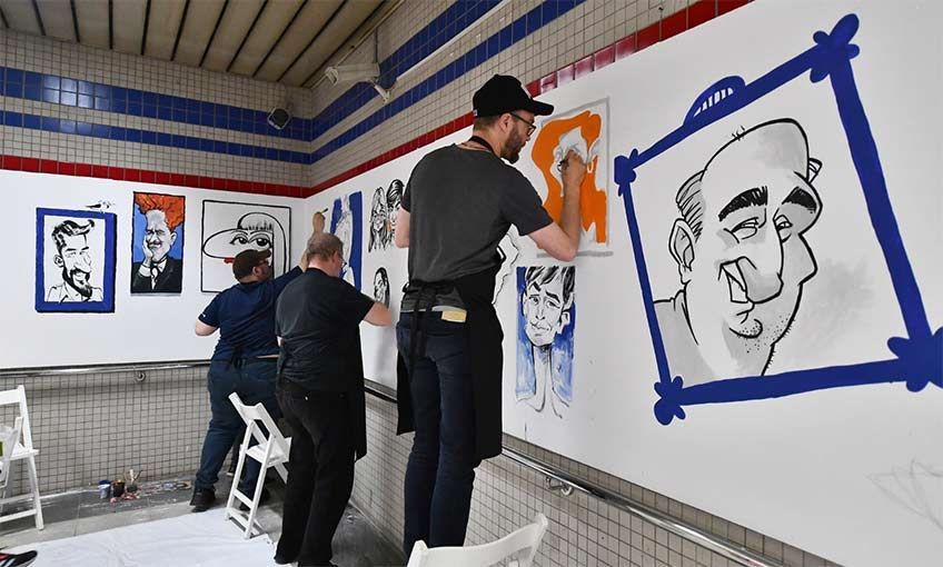 Dünyaca ünlü karikatüristlerden İzmir'e hatıra