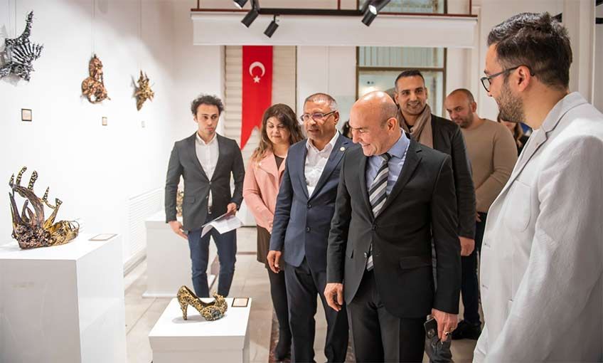 Atıklar sanat eserine dönüştü