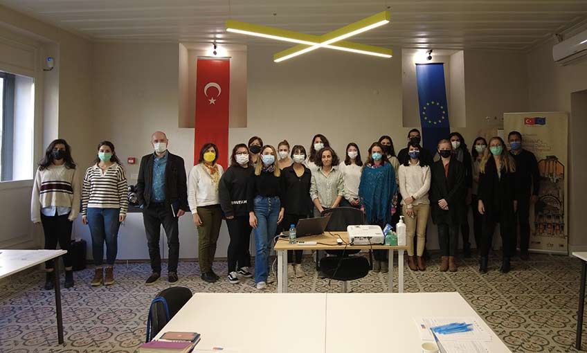 Kentimiz İzmir Derneği'nden Kültürel Miras Eğitimleri