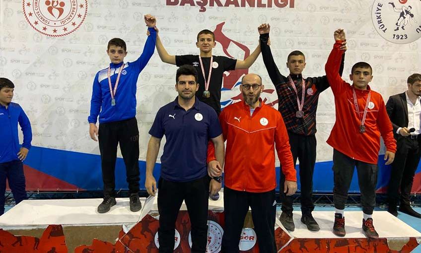 Sporun her dalında Bayraklı farkı