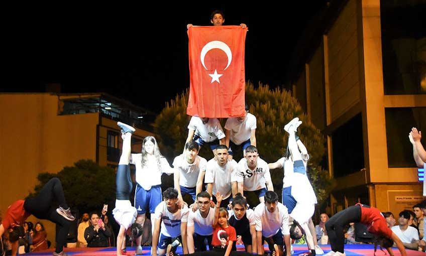 19 mayıs kemalpaşa’da coşkuyla kutlandı