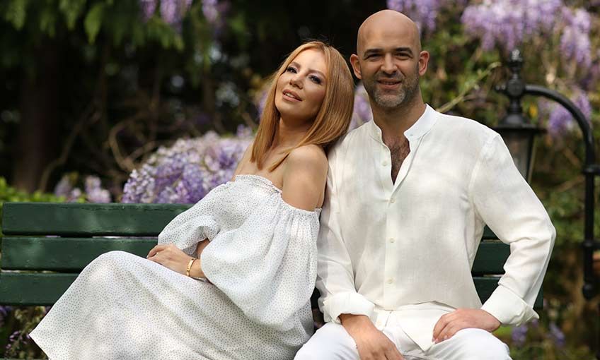 Murat Evgin ve Meyra’dan Annelere Armağan